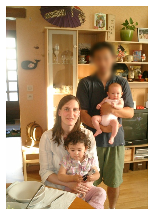 Mère de famille vivant la double culture franco japonaise au quotidien.