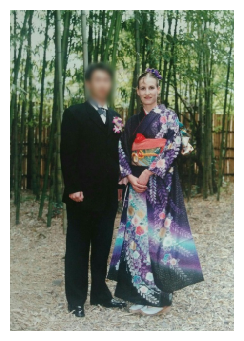 Mon mariage traditionnel japonais : franchissement du seuil de la culture et de la cuisine familiale, piliers de la transmission à laquelle je me consacre depuis des décennies.