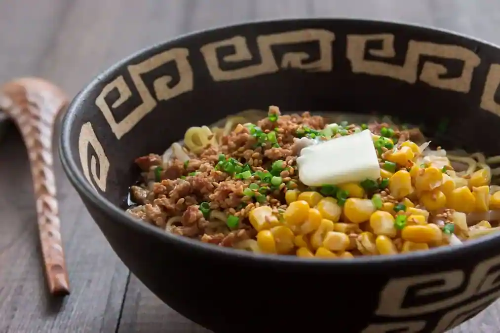 Ramen miso, bouillon relevé au miso - présentation