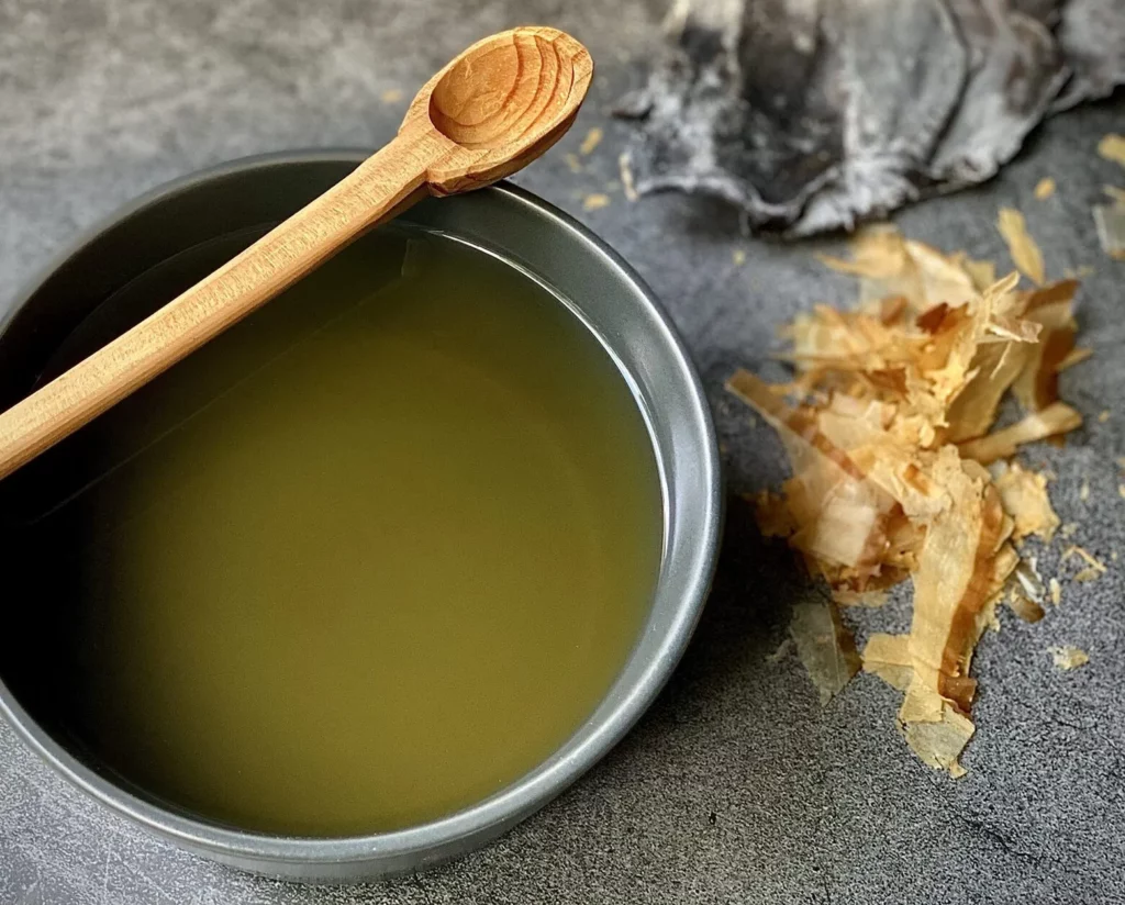 Le dashi est multiple et chaque type contribue son goût unique à la cuisine japonaise